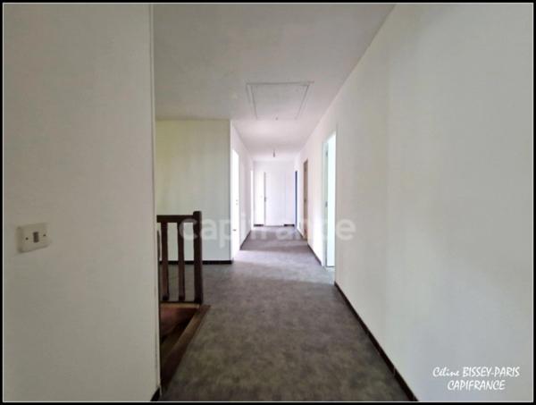 Maison 6 pièces, 6 Chambres, salon/salle à manger 72m2, 2 salles de bains, terrain 1247 M2 MALAY LE GRAND (89)