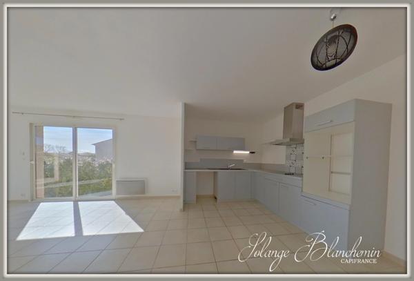 Maison T4 de plain-pied 4 faces avec garage et jardin – Magalas (34)