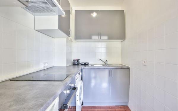 Appartement à louer    1 pièce • 30,20 m2 Mandelieu-la-Napoule