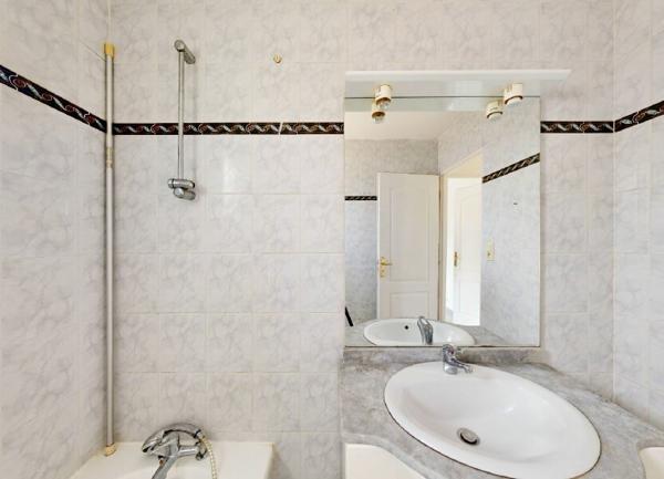 Maison à vendre    3 pièces •  Vallon-Pont-d'Arc