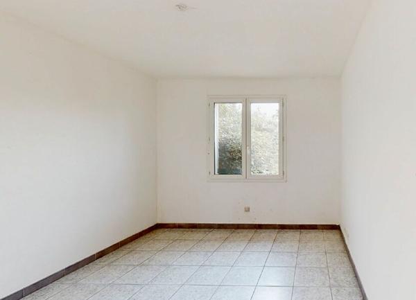 Maison à vendre    3 pièces •  Vallon-Pont-d'Arc