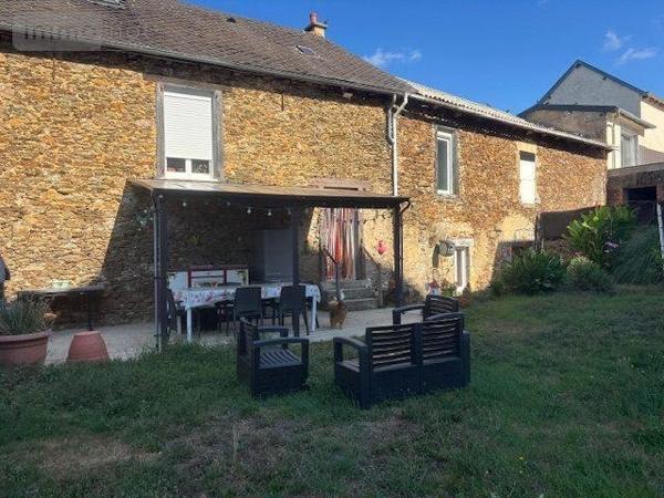 Maison individuelle à vendre à Naucelle dans l'Aveyron (12800), ref : 1064-12013