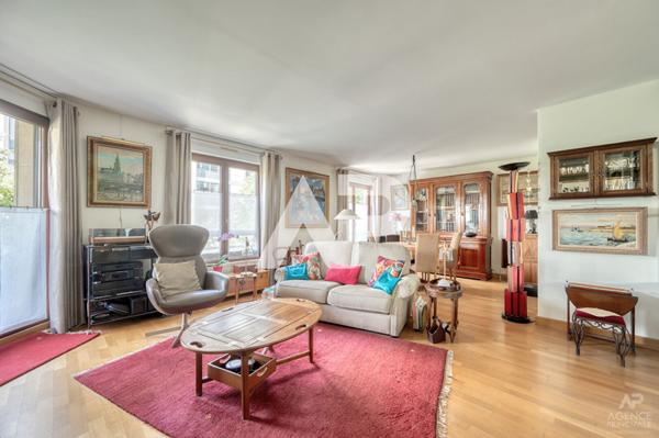 Appartement Rueil Malmaison 3 pièce(s) 87 m2 €567 000 ** - Référence 19508