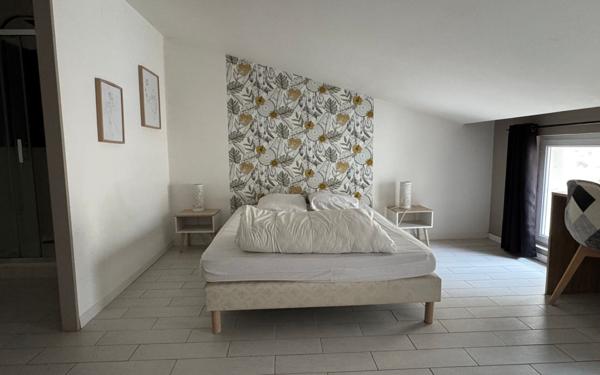 Appartement à louer    3 pièces •  Rochefort