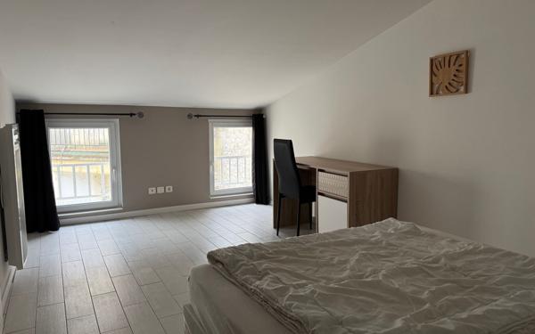 Appartement à louer    3 pièces •  Rochefort