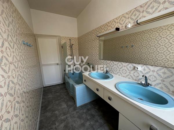 LOCATION : maison F3 (126 m²) à CHATEAUDUN