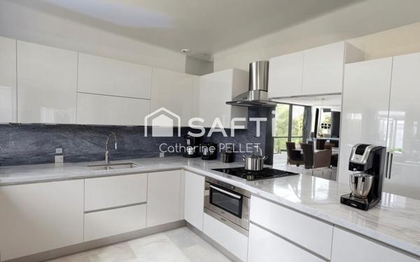 Appartement lumineux traversant 3/4 pièces avec balcon – Faibles charges, proche RER C