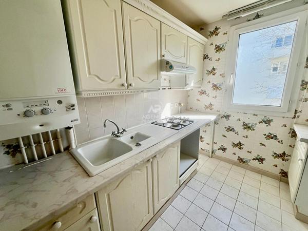 Appartement Cergy 3 pièce(s) 62.55 m2 €169 900 ** - Référence 2276