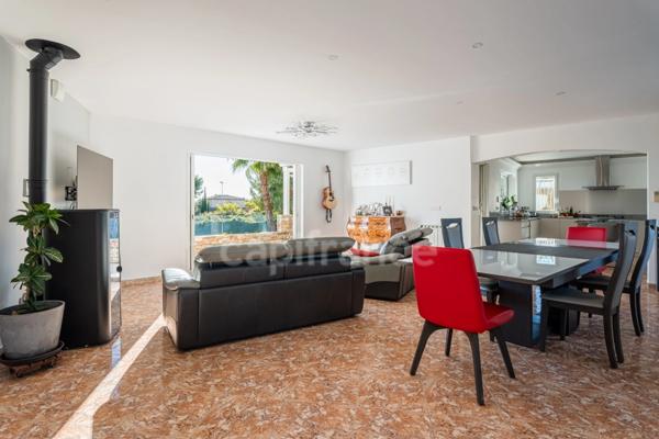 Maison à vendre 5 pièces LA CIOTAT (13) Terrain 3000 M2