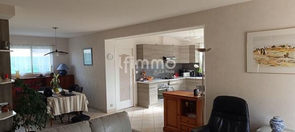 Maison 4 chambres + bureau + jardin en impasse