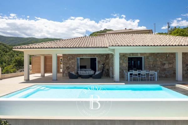 Sari-Solenzara, Villa 4 Chambres -  272 m² à vendre