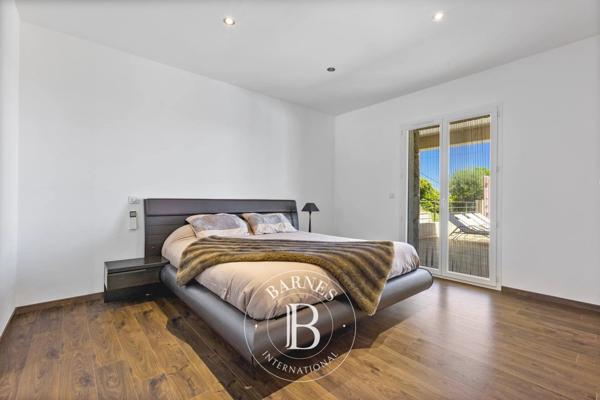 Sari-Solenzara, Villa 4 Chambres -  272 m² à vendre