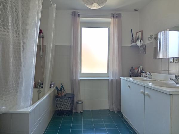 MAISON 135M² SUR 1371M² DE TERRAIN CONSTRUCTIBLE PROCHE HERICOURT