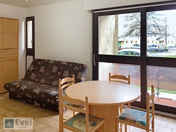 LOCATION LONGWY-HAUT : STUDIO MEUBLE AVEC BALCON + CAVE