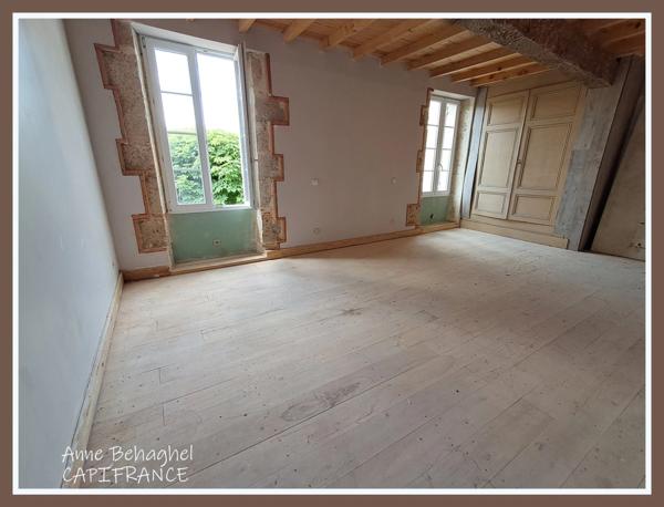Lamontjoie Maison de village à vendre 196m2,à terminer de rénover