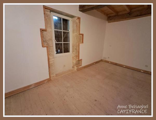 Lamontjoie Maison de village à vendre 196m2,à terminer de rénover