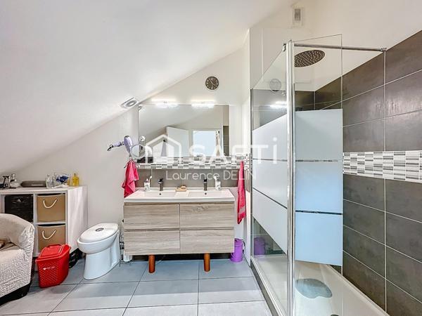 MAISON RENOVEE - QUARTIER PAISIBLE - CHAMBRE RDC