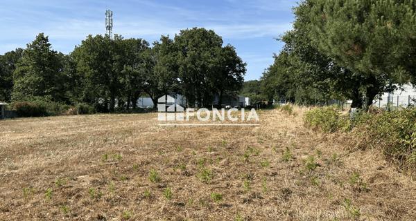 À vendre Terrain 705 m² - Challans 85300