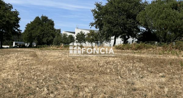 À vendre Terrain 705 m² - Challans 85300