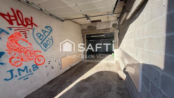 Maison authentique avec travaux très soignés ,alliant charme et qualité de rénovation .