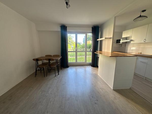 Studio meublé LES ULIS 1 pièce 29.42 m²