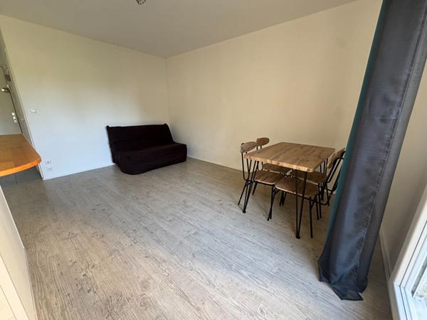 Studio meublé LES ULIS 1 pièce 29.42 m²