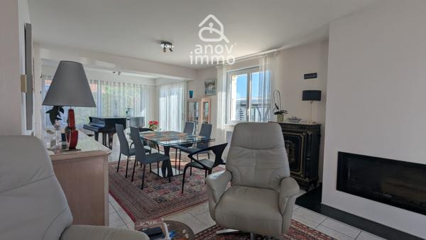 Villa
                                                                                                                                                                                                                                                                                                                        6 pièce(s)                                                                                                                                                                                                          4 chambre(s)                                                                                                                                                                                                          185  m²