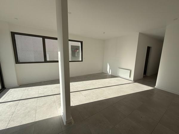 Appartement type 3 refait à neuf - Pellouailles les Vignes