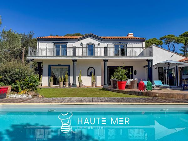 EQUATEUR – Spacieuse villa lovée dans les pins