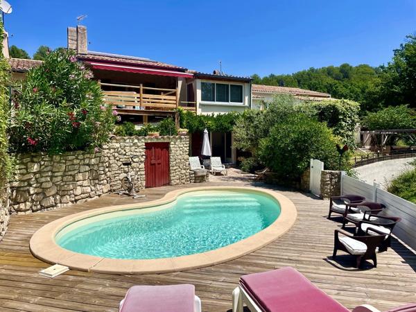 Grande maison familiale,  piscine, sans vis-à-vis, Pierrevert