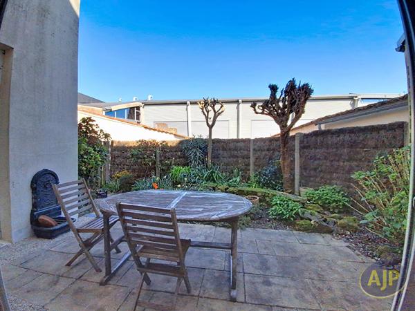 Vente maison La Roche Sur Yon : 440 000 € - AJP Immobilier La Roche-sur-Yon