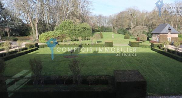 Château
                                                                                                                                                                                                                                                                                                                        25 pièce(s)                                                                                                                                                                                                          20 chambre(s)                                                                                                                                                                                                          1100  m²