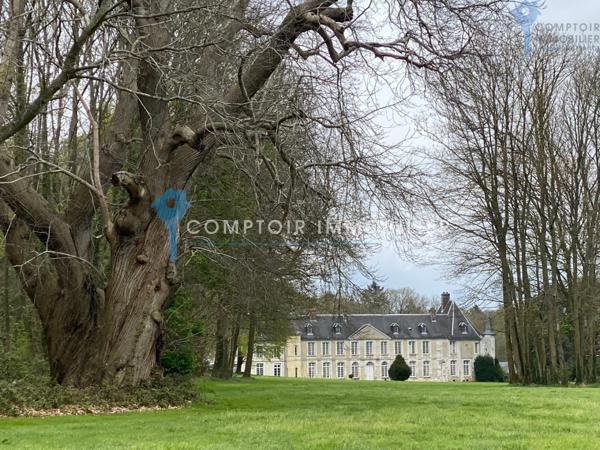 Château
                                                                                                                                                                                                                                                                                                                        25 pièce(s)                                                                                                                                                                                                          20 chambre(s)                                                                                                                                                                                                          1100  m²