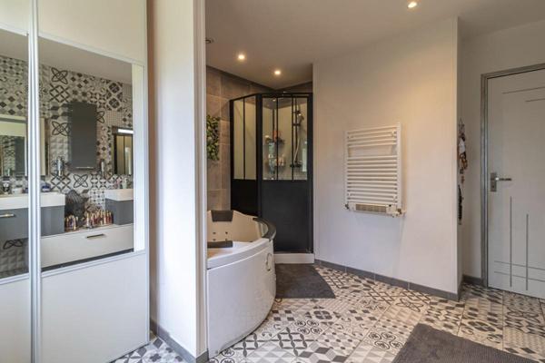 Maison Genouilly 7 pièce(s) 162.2 m2