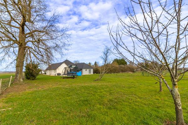 Maison Genouilly 7 pièce(s) 162.2 m2