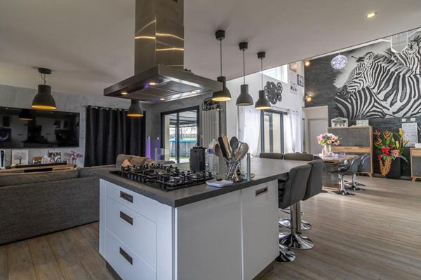 Maison Genouilly 7 pièce(s) 162.2 m2