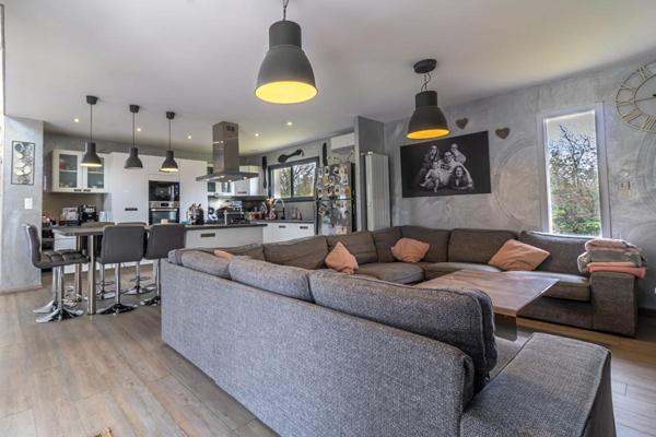 Maison Genouilly 7 pièce(s) 162.2 m2