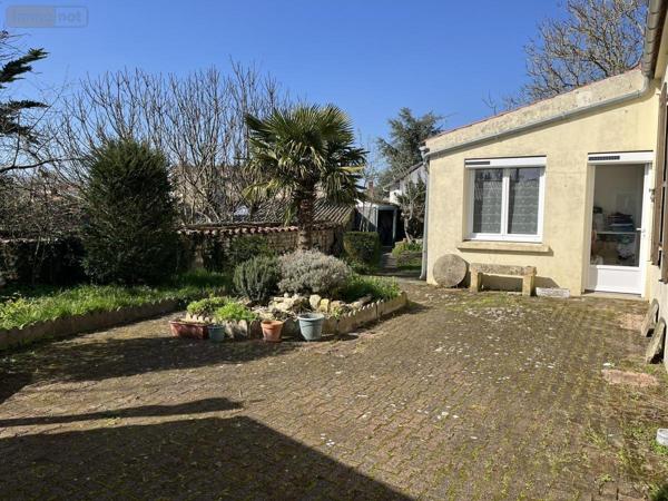 Maison à vendre à Luçon en Vendée (85400), ref : 85088-2318