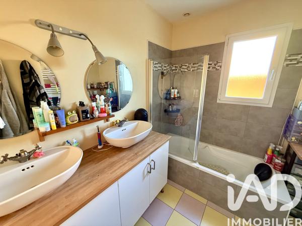 Maison à vendre 6 pièces 127 m² Simplé