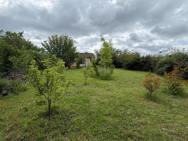 Terrain à LA GUIERCHE, 72380 - 234m²