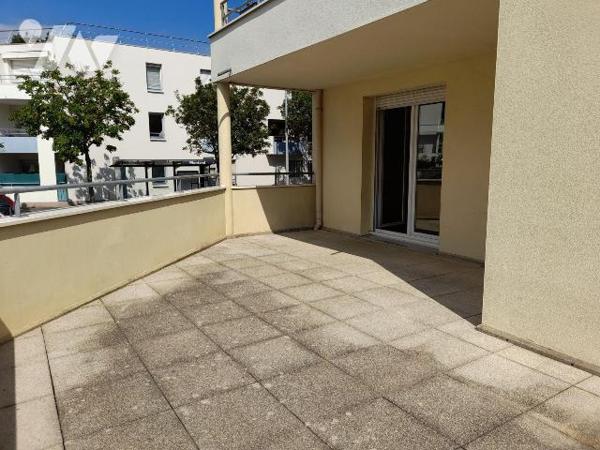 A RENNES, appartement typ2 avec terrasse, Quartier CLEUNAY-clinique de la Sagesse, appartement ...
