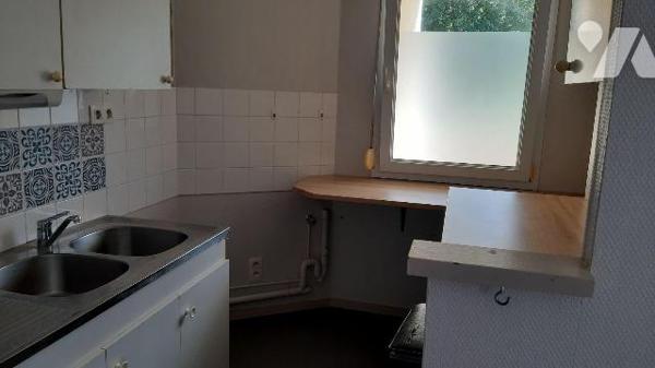 A RENNES, appartement typ2 avec terrasse, Quartier CLEUNAY-clinique de la Sagesse, appartement ...