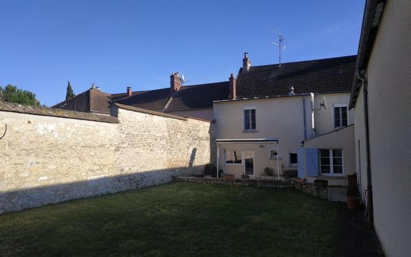 Maison à vendre    5 pièces • 171,60 m2 Magny-en-Vexin