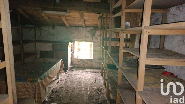 Immeuble à vendre 249 m² Lezay