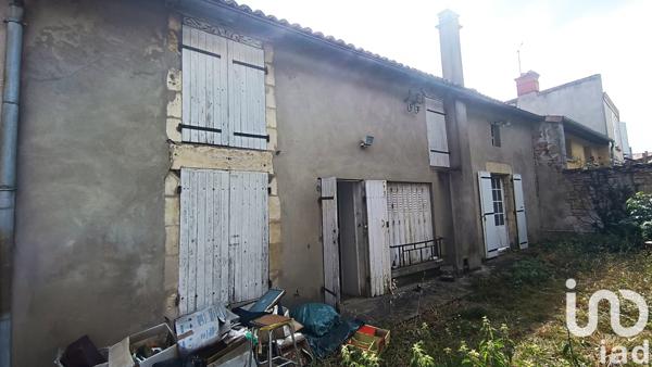 Immeuble à vendre 249 m² Lezay