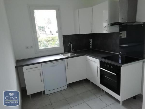 Appartement à louer 4 pièces 77.81m² Brive-la-Gaillarde (19100)