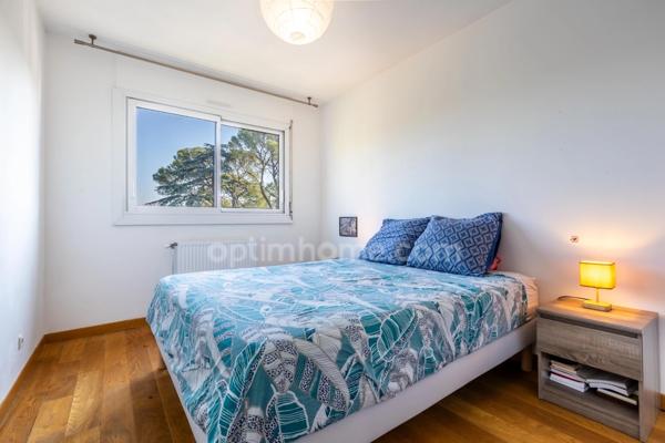 Appartement - 4 pièces - Terrasse - Cave - Parking - Piscine - Tennis - Parc - Proche Parc Montcalm - Ligne 5 de Tramway