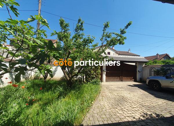 Vente Maison188 m² - 9 Pièces - VILLENEUVE LE ROI (94290)