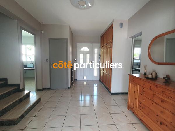 Vente Maison188 m² - 9 Pièces - VILLENEUVE LE ROI (94290)