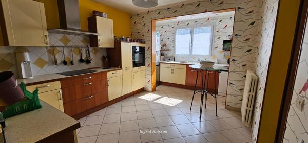 Maison familiale sur sous sol total proche centre ville